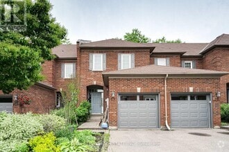 Building Photo - 2-22 Mary Gapper Crescent