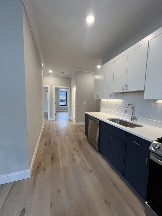 Foto del edificio - 157 Everett St