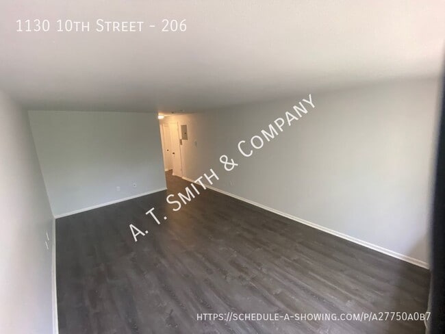Building Photo - 1130 10th St