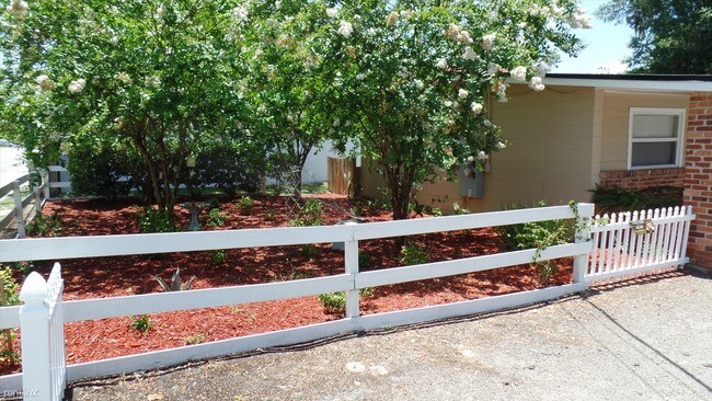 Foto del edificio - 3268 Saint Augustine Rd