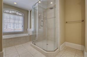 Foto del edificio - 806 Clifton Heights Ln NE