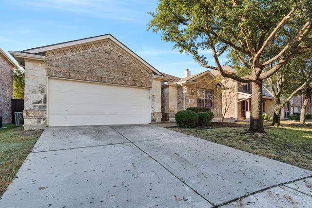 Foto del edificio - 11001 La Grange Dr