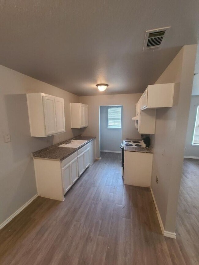Foto del edificio - 1516 Barron Ln
