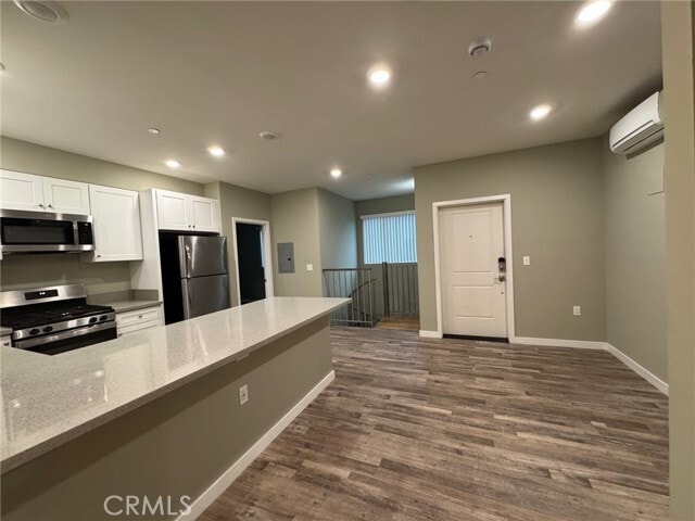 Foto del edificio - 621 Normandie Ave