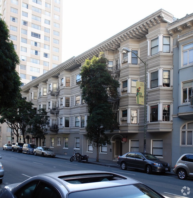 Building Photo - 901 Pine St