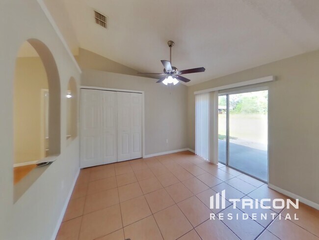 Foto del edificio - 11357 Pickford St
