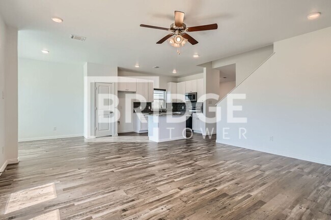 Building Photo - 7348 Parkside Pl Dr