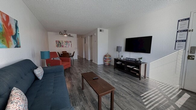 Foto del edificio - 511 E Brockton Ave