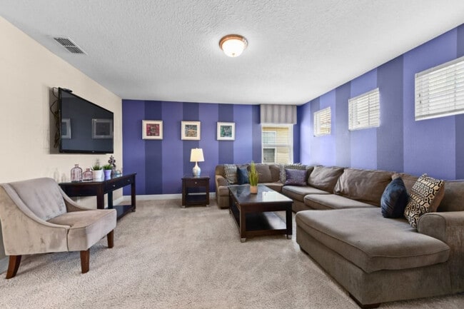 Foto del edificio - 4425 Acorn Ct