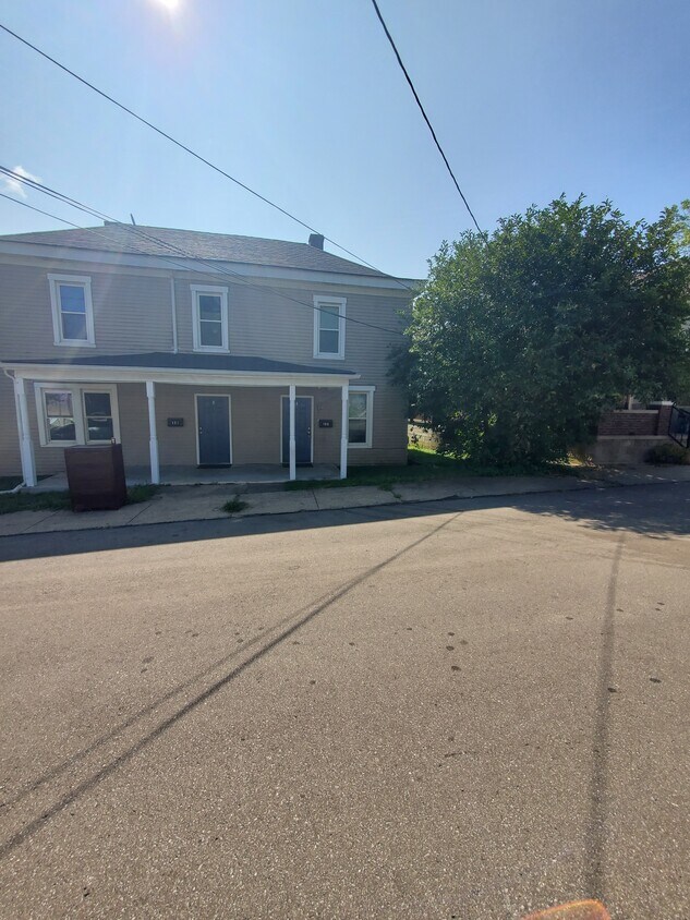 Primary Photo - 123 S 3rd St