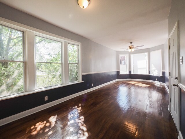 Foto del edificio - 6849 S Green St