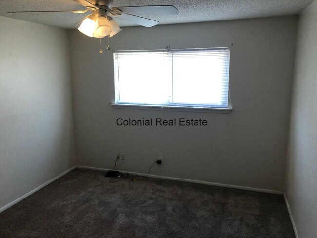 Foto del edificio - Spacious 2 Bedrooms 1 bathroom  Apartment For Rent