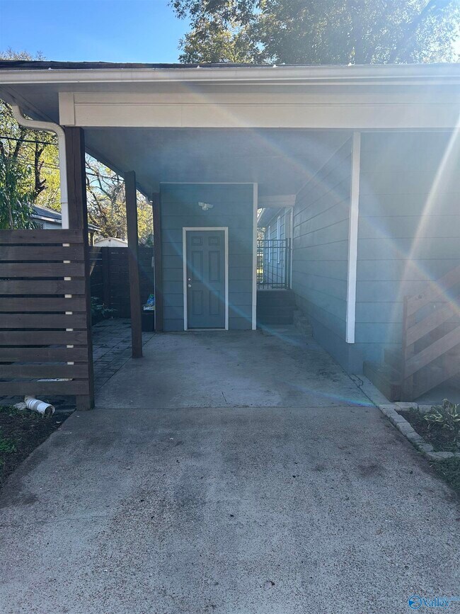 Foto del edificio - 1611 College St SE