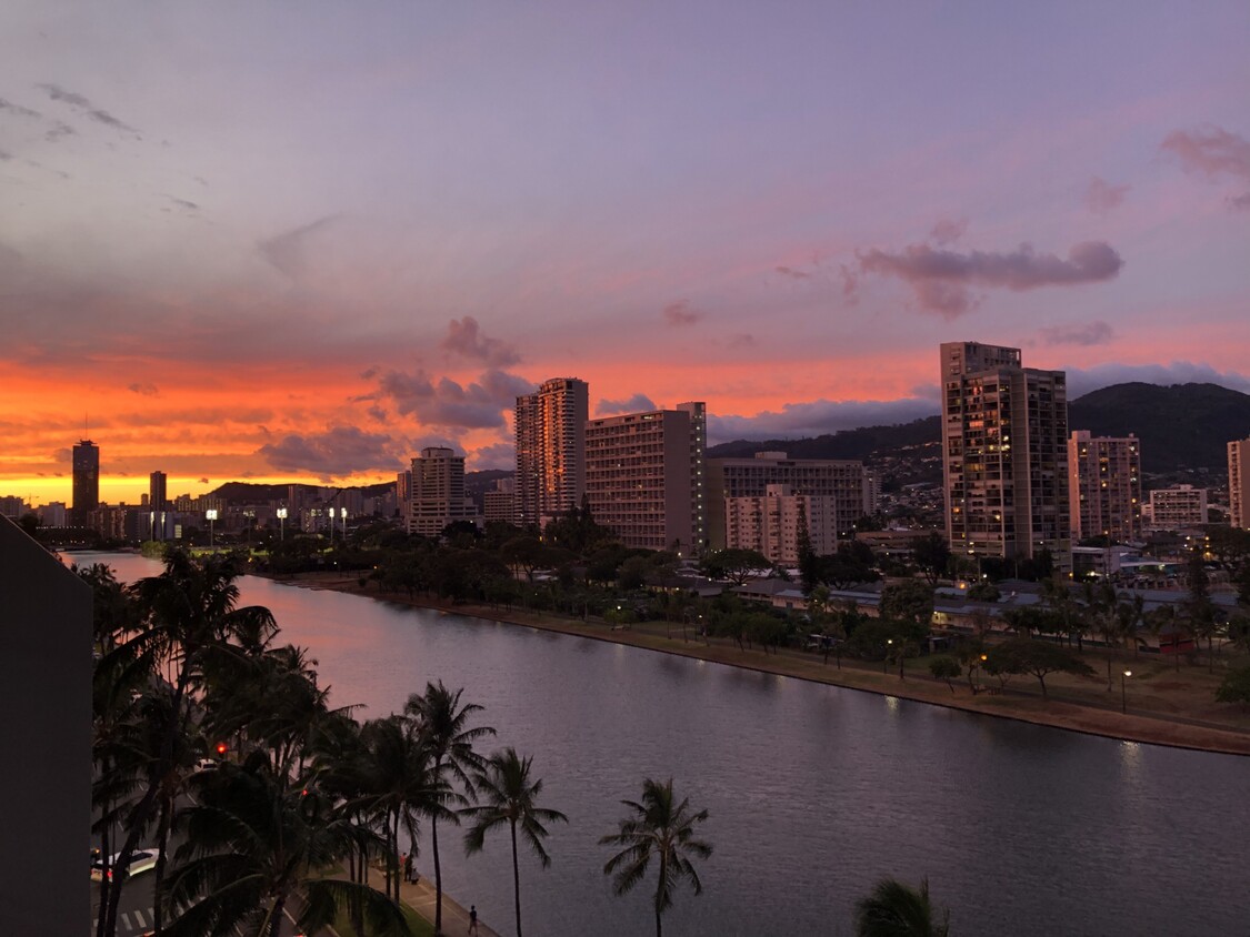 Primary Photo - 2211 Ala Wai Blvd