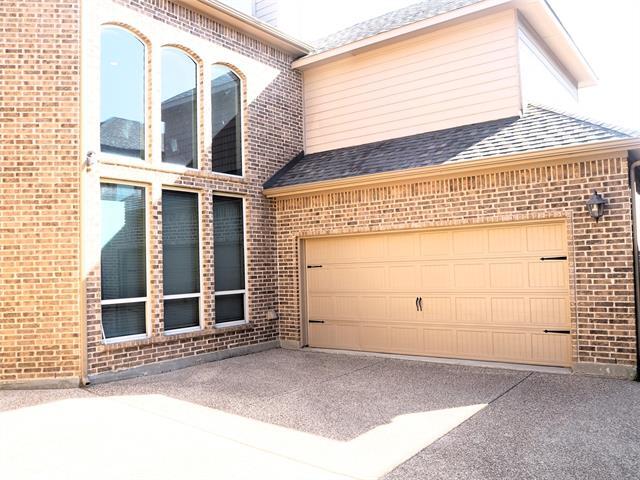 Building Photo - 2704 Chapel Springs Dr