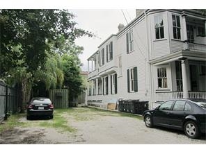 Building Photo - 1712 Prytania St