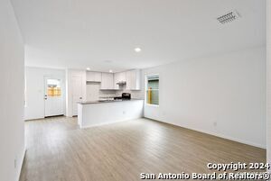 Foto del edificio - 7719 Yeti Pk