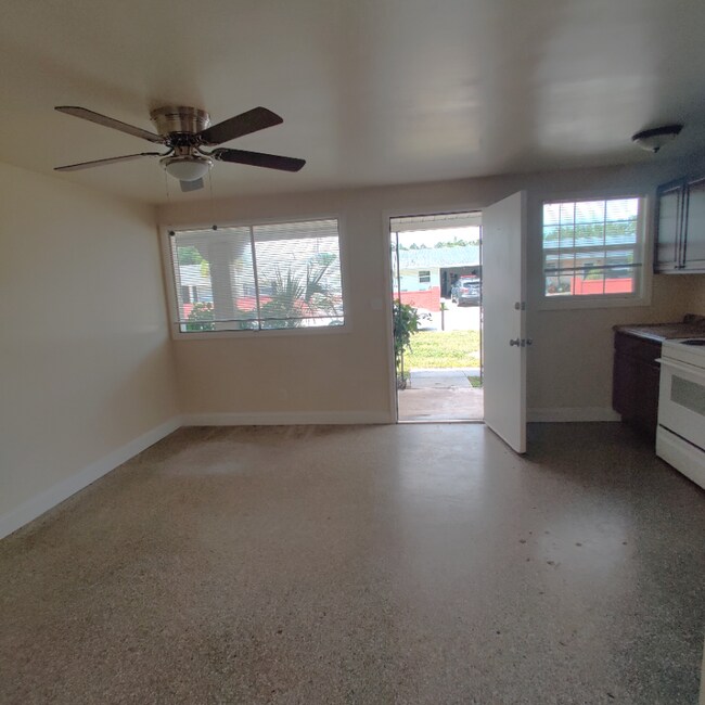Foto del edificio - 5010 98th Ave N