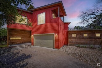 Building Photo - 2510 Rosewood Ave