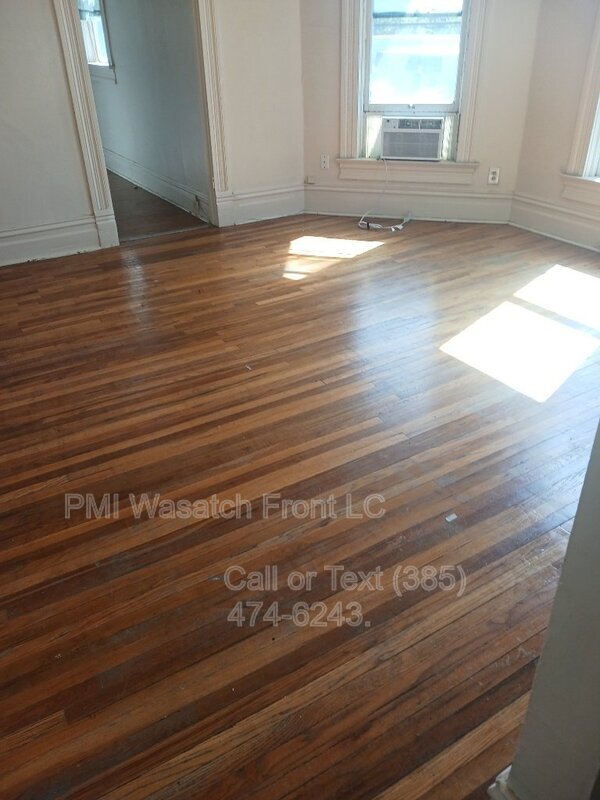 Foto del edificio - 30 J St