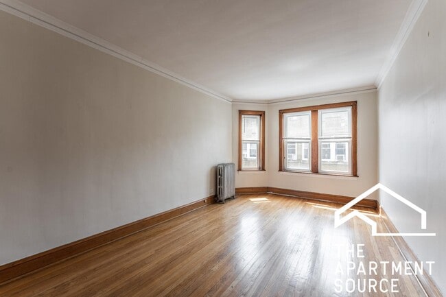 Building Photo - 4826 W Addison St