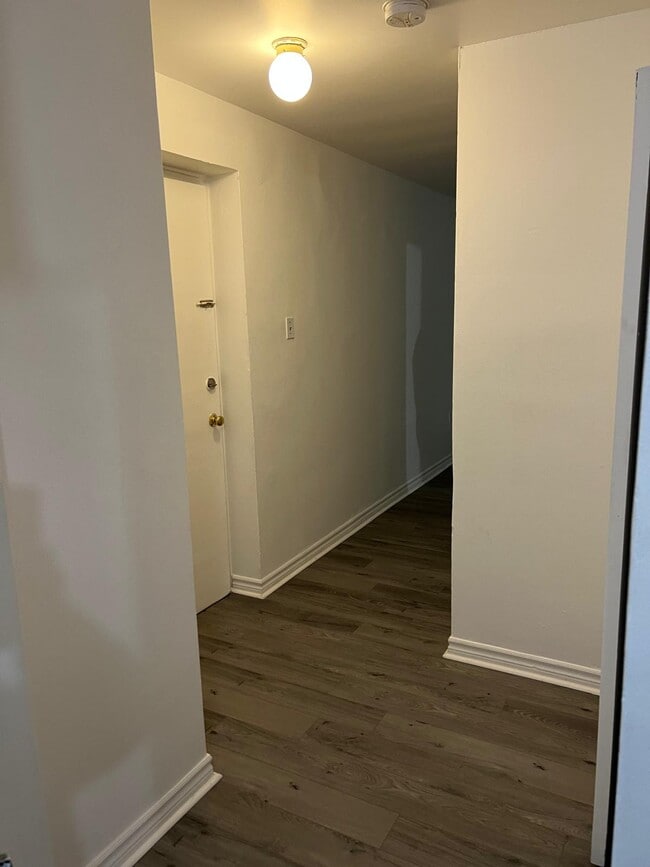 Building Photo - 2448 Carling Ave