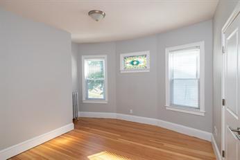 Building Photo - 17 Van Winkle St