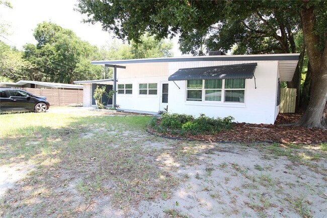 Building Photo - 3511 Corrine Dr