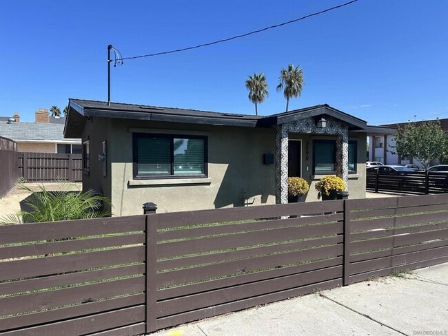 Building Photo - 3590 Madison Ave