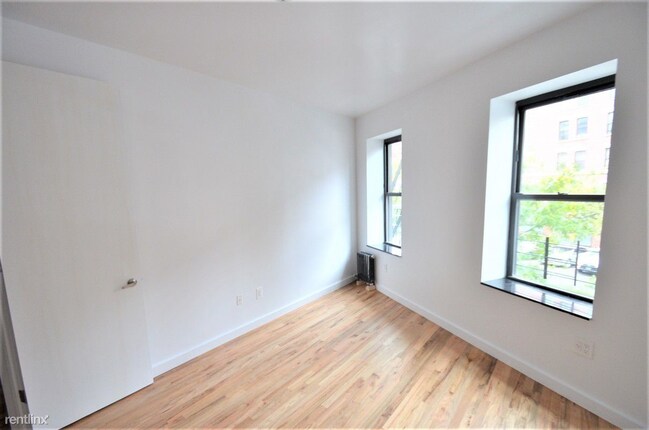 Building Photo - 3 br, 1 bath Apartment - 285 W 150th St
