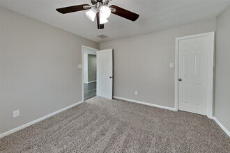 Building Photo - 16415 Lapis River Dr