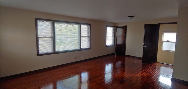 Foto del edificio - 5933 N 68th St
