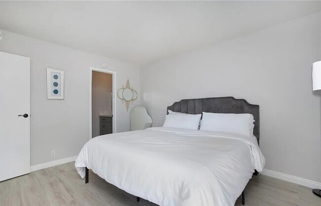 Foto del edificio - Condo for Rent with View