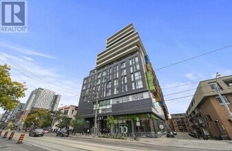 Building Photo - 297 College St