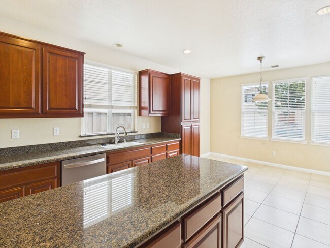 Foto del edificio - Single Family House