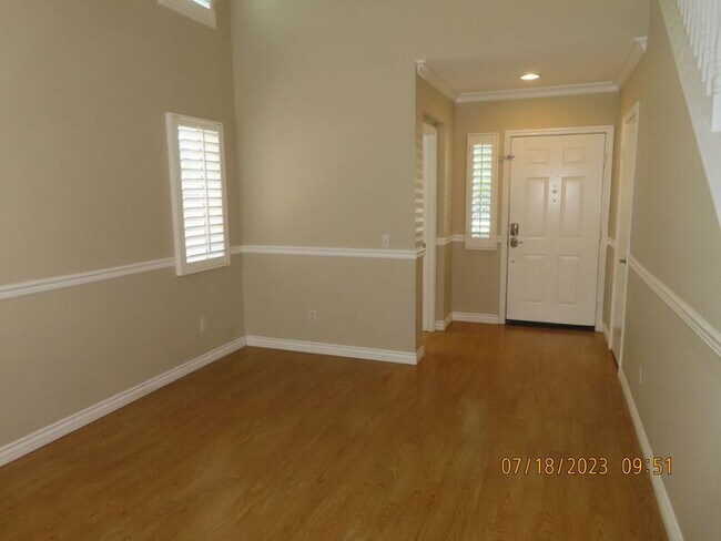 Foto del edificio - 26270 Monticello Way