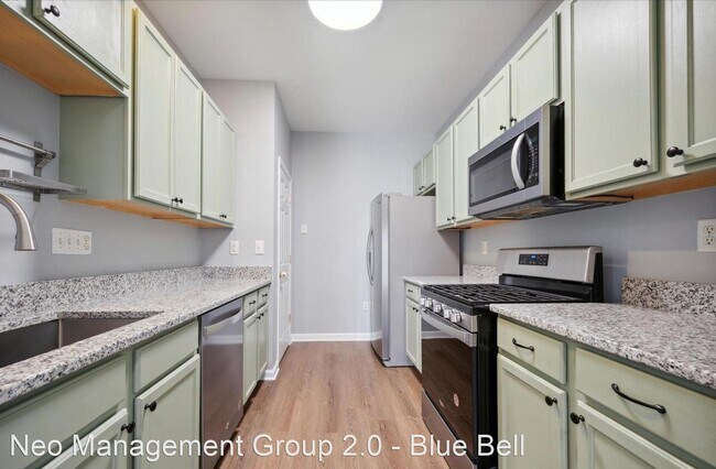 Building Photo - 2 br, 2.5 bath House - 494 Onward Ave