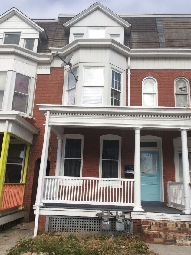 Primary Photo - 3 bedroom apartment in York City SD