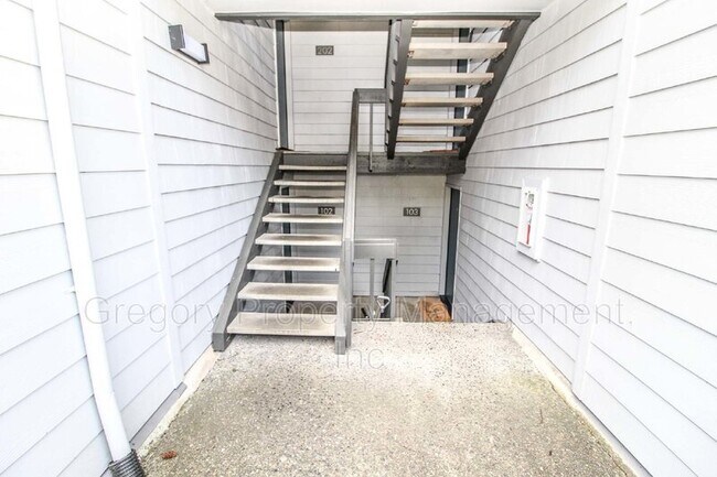Foto del edificio - 12709 Northeast 116th Street