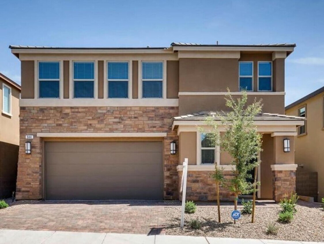 Primary Photo - ADORABLE HOME IN SUMMERLIN!!! 5 BEDROOMS!