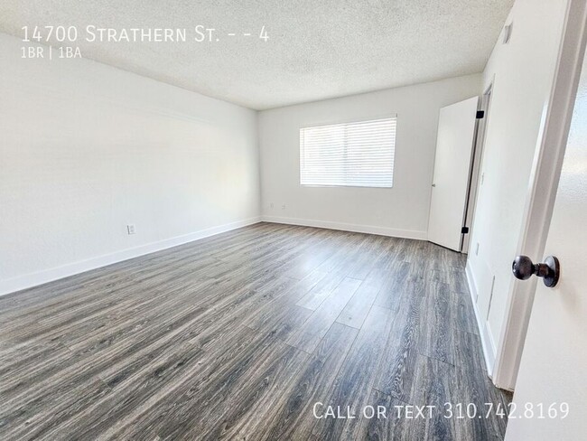 Building Photo - Spacious First Floor 1 Bedroom Apartment W...