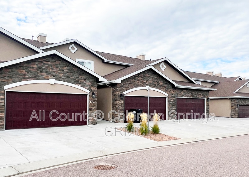 Photo - 771 Brambleberry Heights
