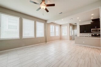 Building Photo - 2559 Terrace Point Dr