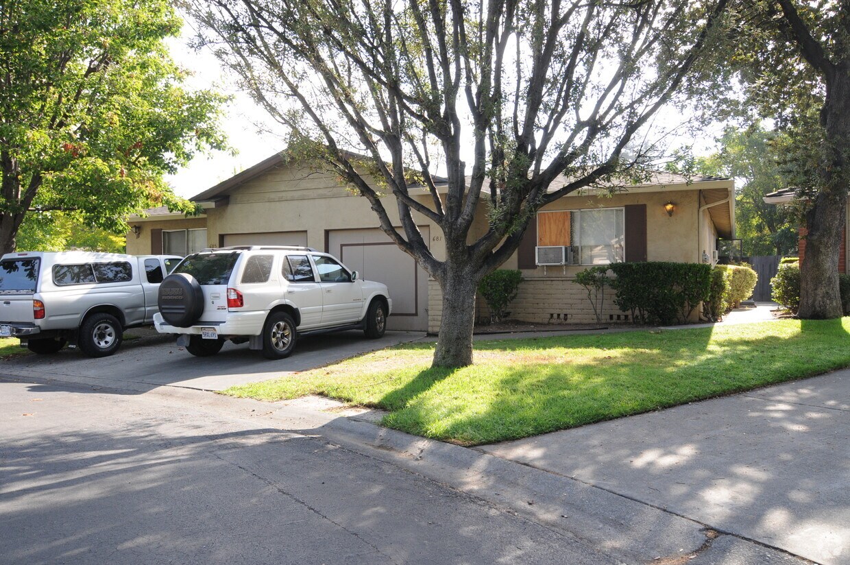 Primary Photo - 681-685 Vasona Ct