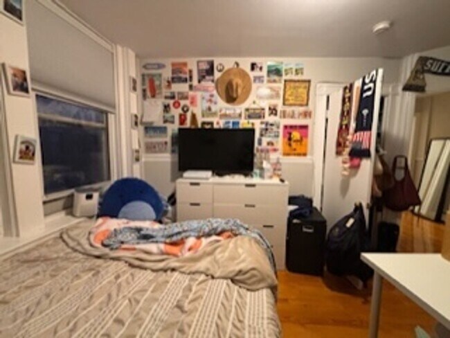 Foto del edificio - HOT NORTH END LISTING!!!!