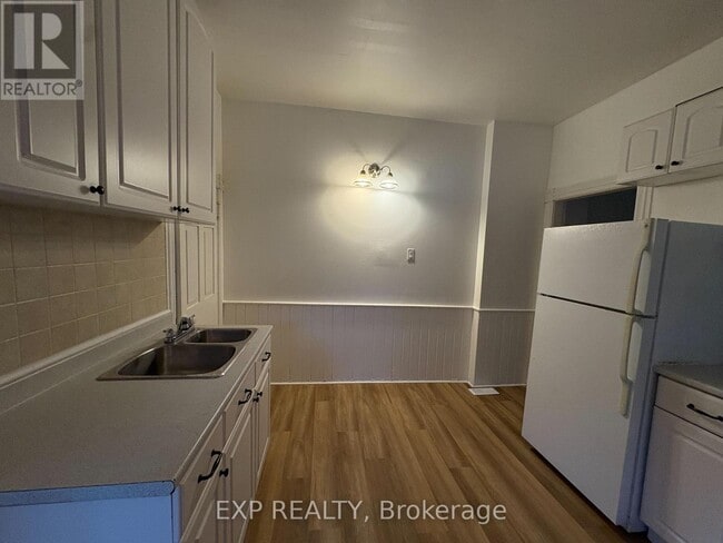 Photo du bâtiment - 491 Eagle St