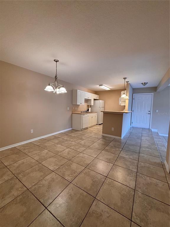 Foto del edificio - 145 N Pearl Lake Causeway