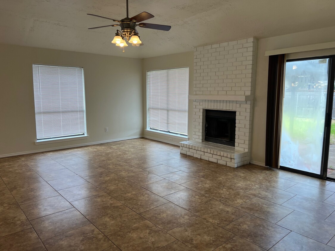 Foto principal - 1101 Seabrook Dr