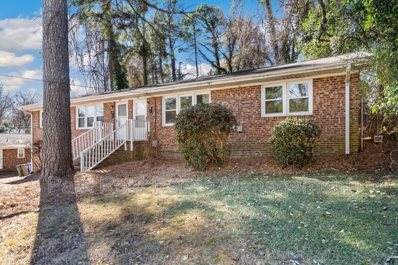 Photo - 635 N. Columbia