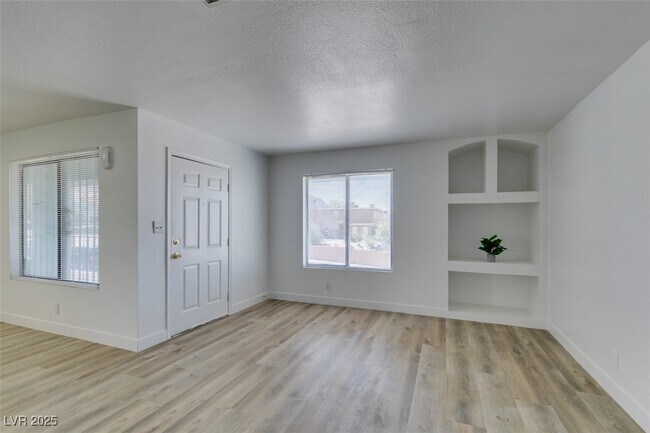 Foto del edificio - 6932 Kilgore Dr